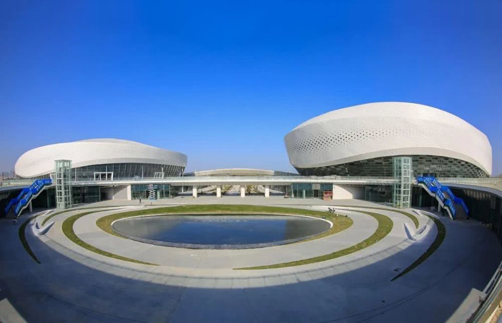 米乐m6
为晋江第二体育馆-2020世界中学生运动会场馆提供高质量的防火铝塑板
